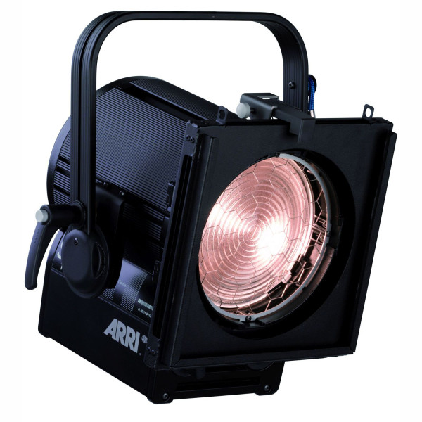 Прибор ARRI TRUE BLUE ST1/2 Theatre L1.40525.B (MOT version is suitable for mounting of a motorized yoke by Licht-Technik)